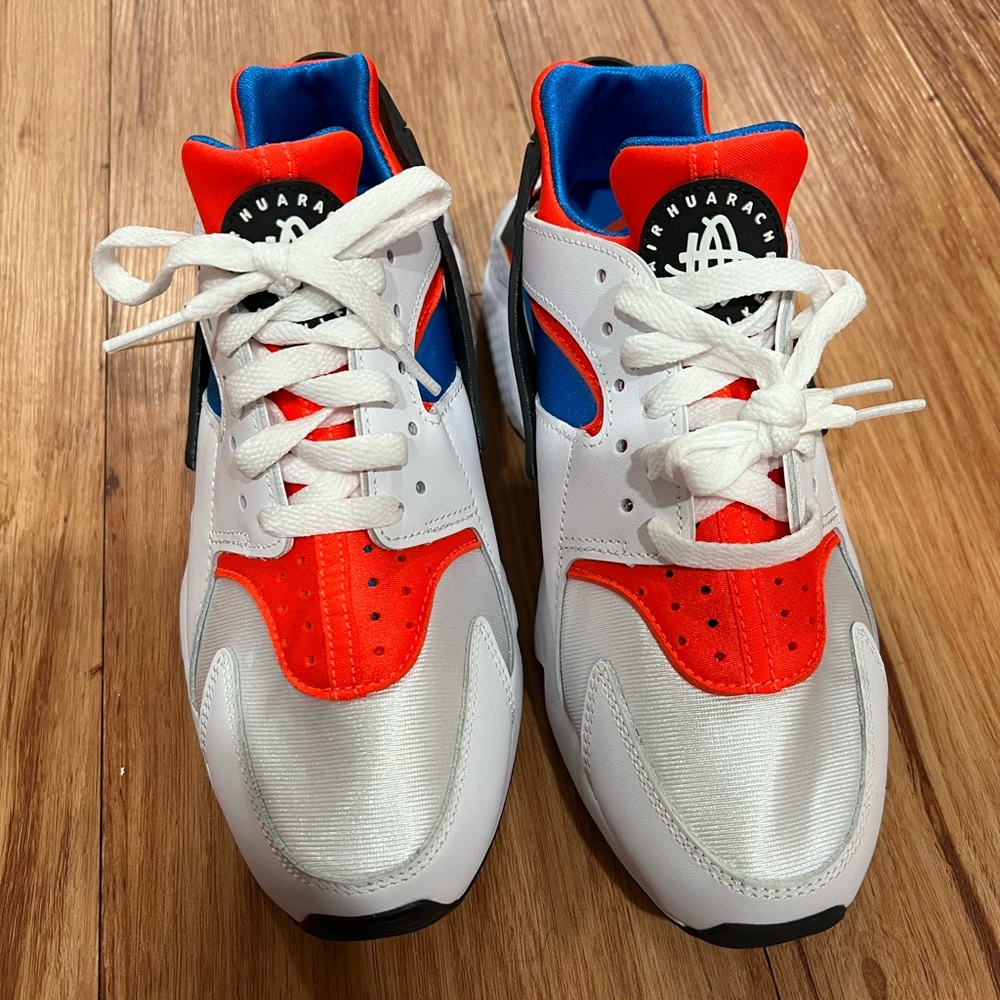 Women’s Nike Air Huarache - new without tags. Never worn - Picture 3 of 12